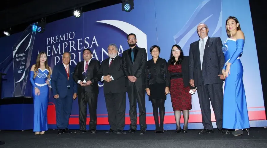CPL Consultores & Asociados es galardonada como Mejor Empresa Peruana del Año 2017